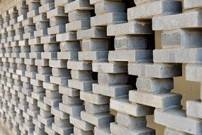 青磚圍墻——傳統(tǒng)建筑建材的典雅守護(hù)者